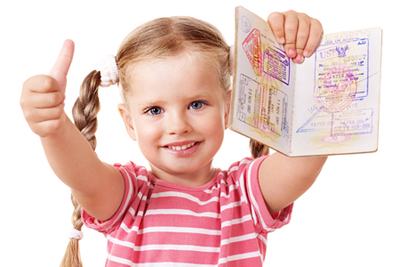 Trẻ em đi du lịch nước ngoài có cần hộ chiếu?