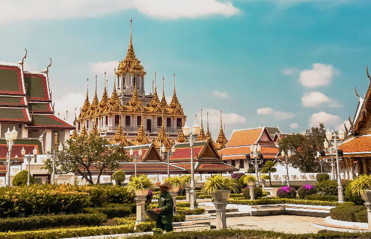 vé máy bay từ Thái Lan về Việt Nam