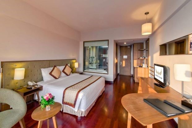 Phòng ngủ khách sạn Mường Thanh Holiday Huế
