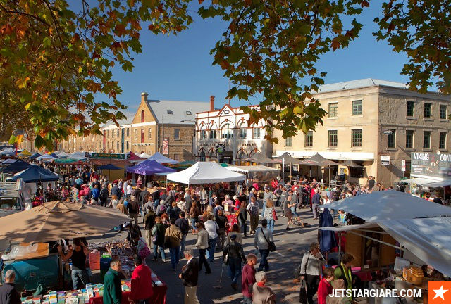 ve may bay di hobart gia re